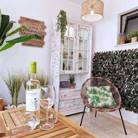 Dona Marqueza - Wifi, Ac, & Centro 350m 아파트 *